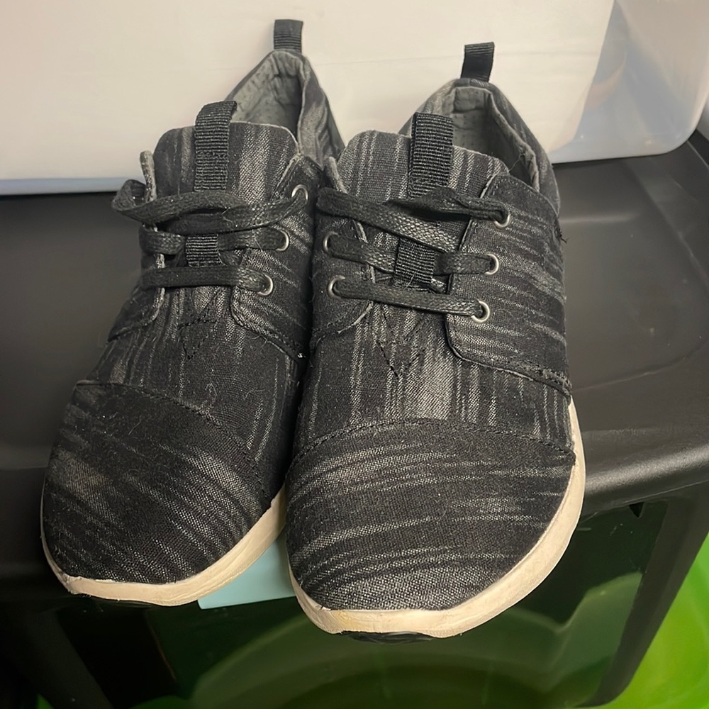 Tom Shoes